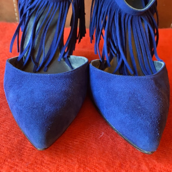 Stuart Weitzman suede fringe ankle strap heels - Picture 3 of 7
